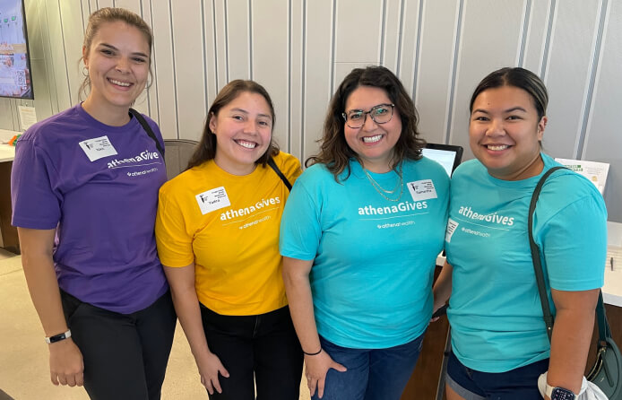 athenistas volunteering during athenahealth 2023 annual ‘September is for Service’ program 