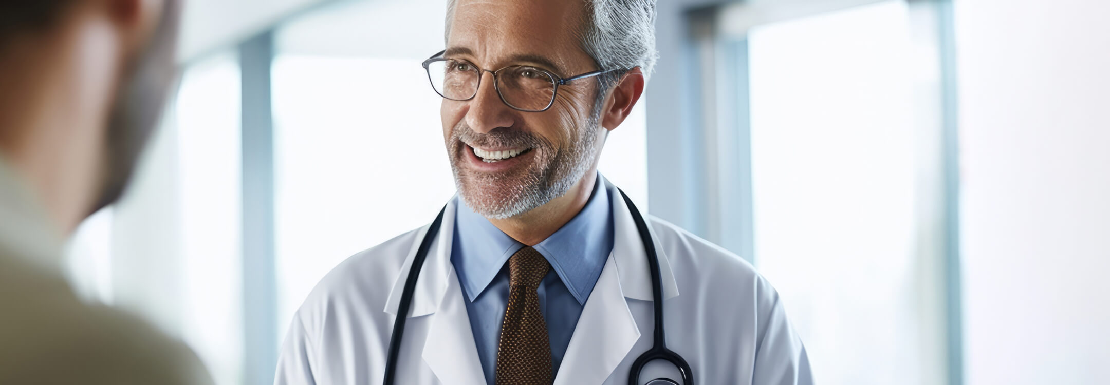 A friendly doctor providing advice to a patient, emphasizing the importance of independent practices.